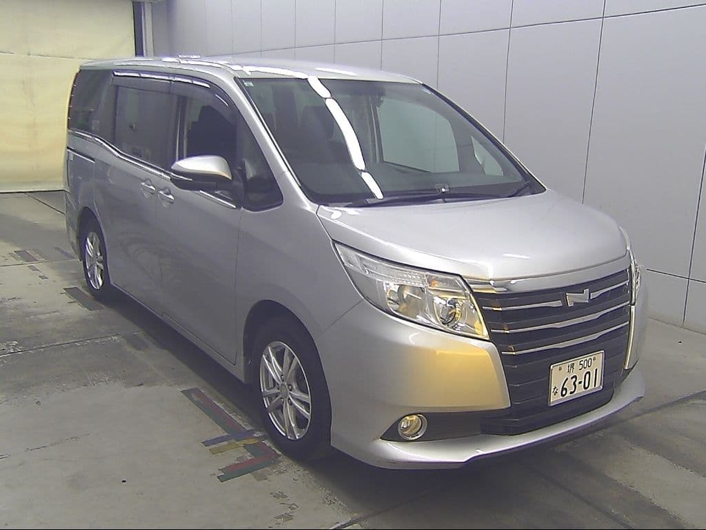 TOYOTA Noah, 2015 год., лот 80234