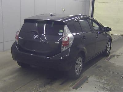 TOYOTA Aqua, 2013 год., лот 80048 - фото 2