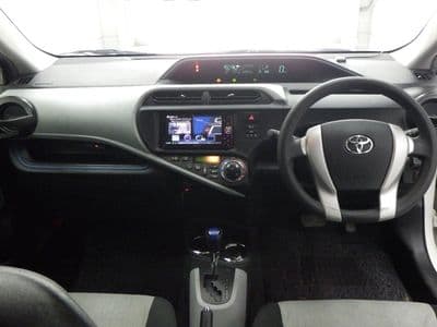 TOYOTA Aqua, 2013 год., лот 80072 - фото 3