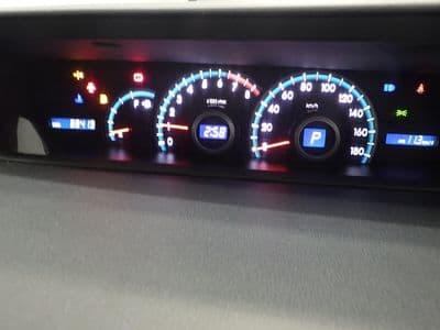 TOYOTA Voxy, 2013 год., лот 10057 - фото 9