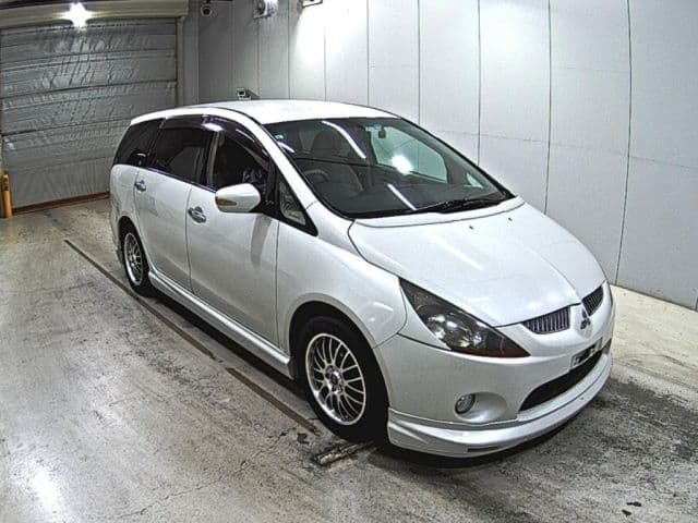 MITSUBISHI Grandis, 2003 год., лот 9200
