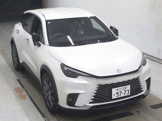 LEXUS Lbx, 2024 год., лот 1520