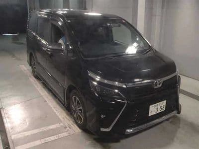 TOYOTA Voxy, 2020 год., лот 8032