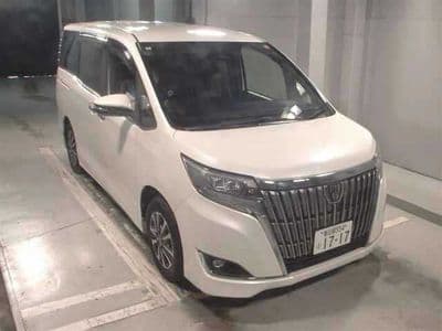 TOYOTA Esquire, 2018 год., лот 35