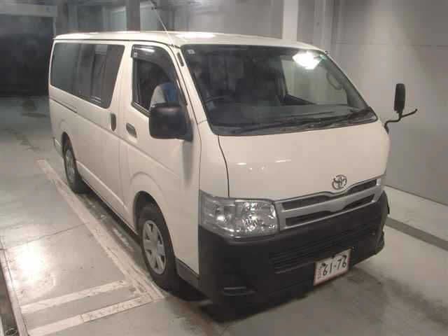 TOYOTA Hiace VAN, 2014 год., лот 5036