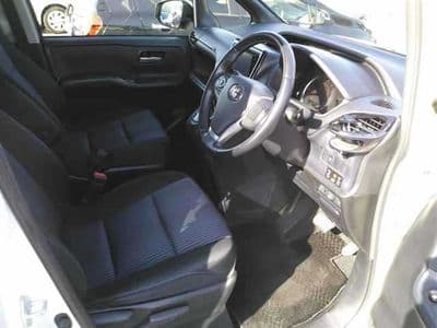 TOYOTA Voxy, 2014 год., лот 8213 - фото 3