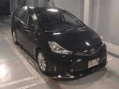 TOYOTA Prius Alpha, 2015 год., лот 8060