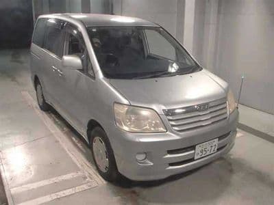 TOYOTA Noah, 2003 год., лот 8051