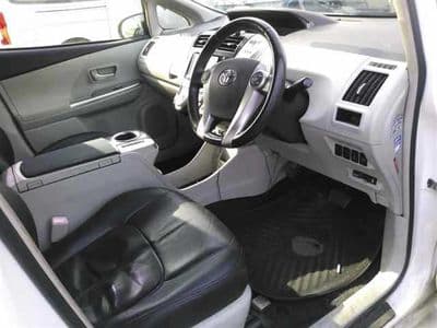 TOYOTA Prius Alpha, 2011 год., лот 8104 - фото 3