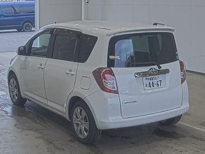 TOYOTA Ractis, 2009 год., лот 20114 - фото 2