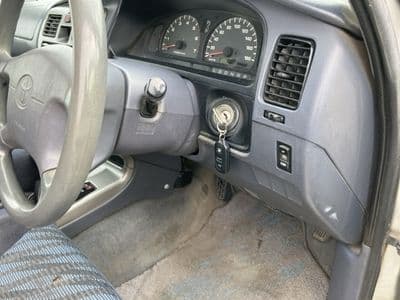 TOYOTA Hilux Surf, 2000 год., лот 20122 - фото 7