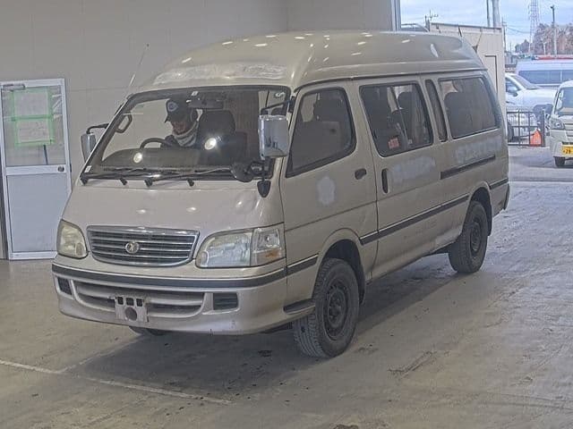 TOYOTA Hiace, 2004 год., лот 20330