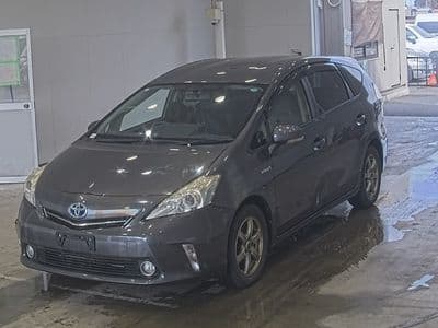 TOYOTA Prius Alpha, 2014 год., лот 20045