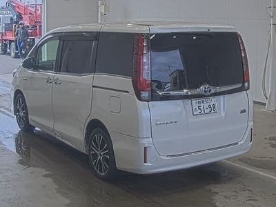 TOYOTA Esquire, 2015 год., лот 20051 - фото 2