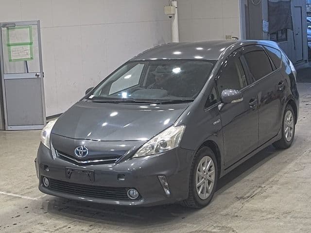 TOYOTA Prius Alpha, 2012 год., лот 20291