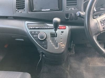 TOYOTA Isis, 2010 год., лот 20081 - фото 6