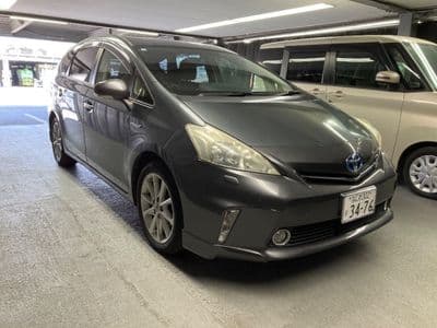 TOYOTA Prius Alpha, 2013 год., лот 1061