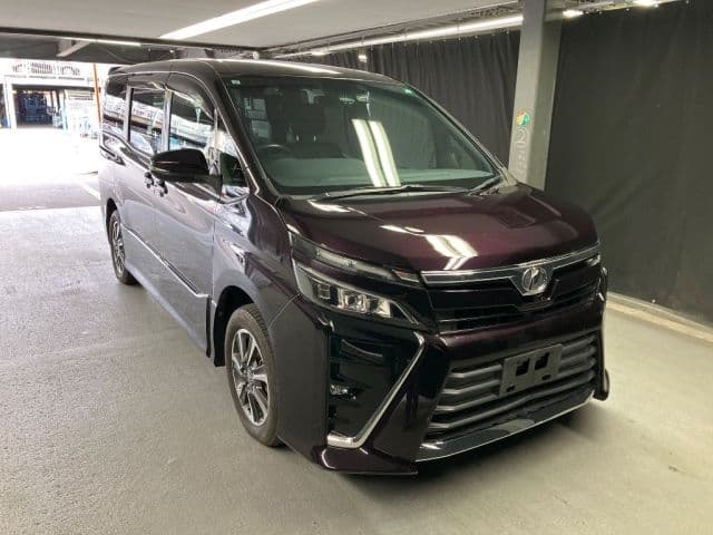 TOYOTA Voxy, 2019 год., лот 1088