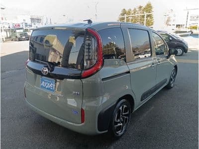 TOYOTA Sienta, 2023 год., лот 10015 - фото 3