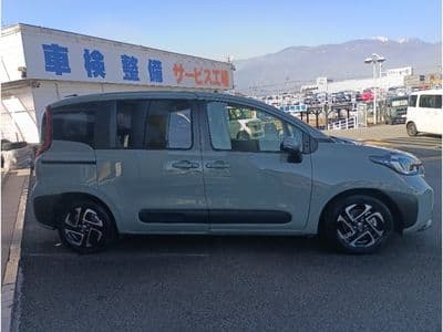 TOYOTA Sienta, 2023 год., лот 10015 - фото 4
