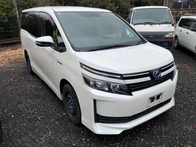 TOYOTA Voxy, 2015 год., лот 14035