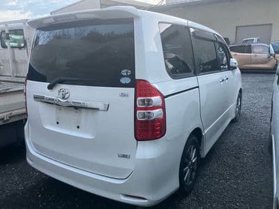 TOYOTA Noah, 2011 год., лот 10504 - фото 4