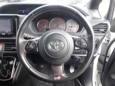 TOYOTA Noah, 2018 год., лот 14023 - фото 4