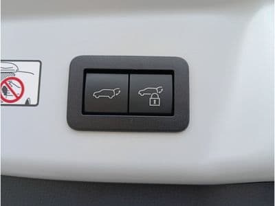 TOYOTA Prius, 2023 год., лот 10018 - фото 9