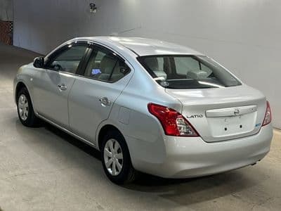 NISSAN Latio, 2013 год., лот 307 - фото 2