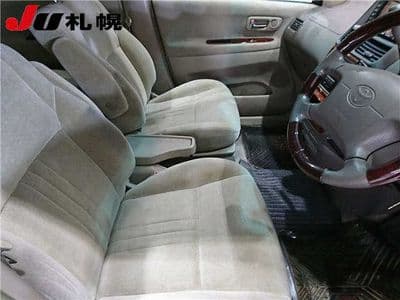 TOYOTA Gaia, 2001 год., лот 8 - фото 5