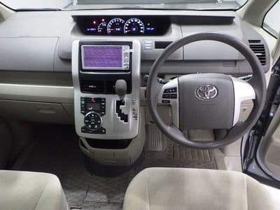 TOYOTA Noah, 2010 год., лот 10349 - фото 5