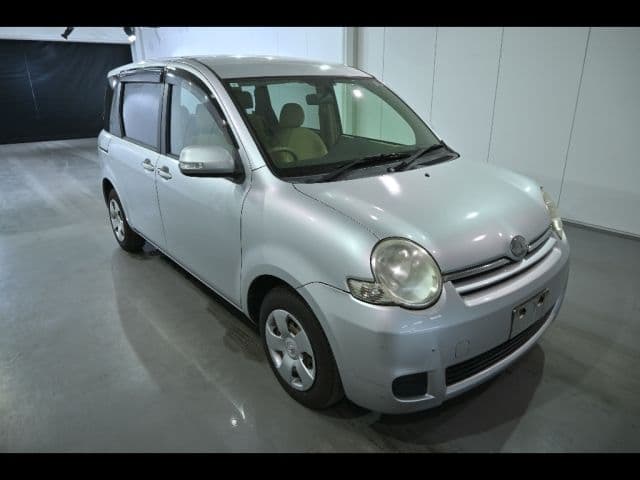 TOYOTA Sienta, 2007 год., лот 29024
