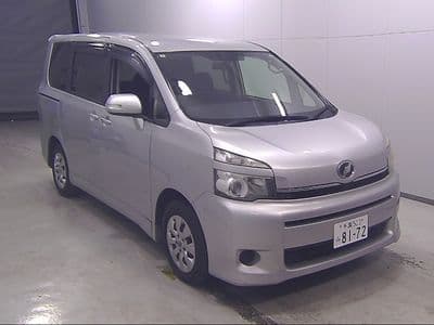 TOYOTA Voxy, 2013 год., лот 10057