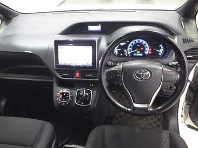 TOYOTA Voxy, 2015 год., лот 10064 - фото 5