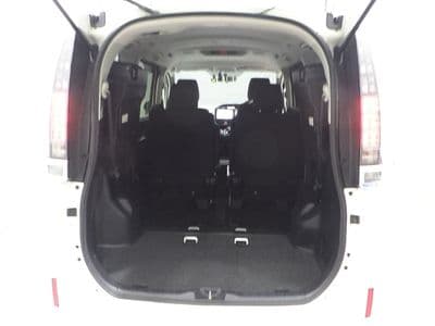 TOYOTA Voxy, 2015 год., лот 10064 - фото 8