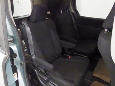 TOYOTA Voxy, 2015 год., лот 10243 - фото 7