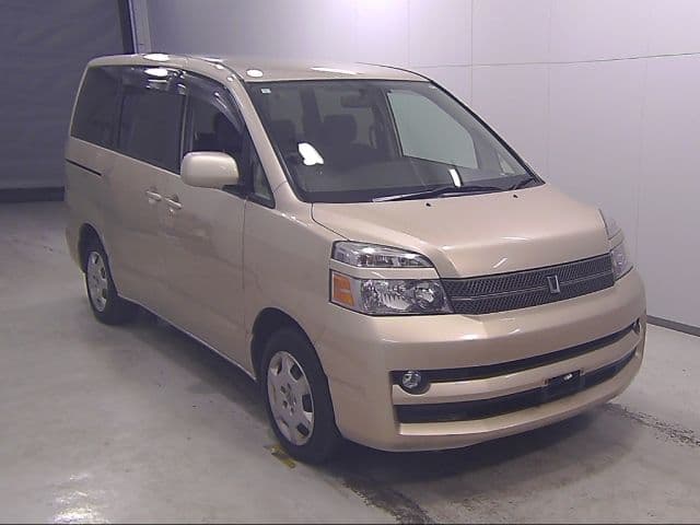 TOYOTA Voxy, 2005 год., лот 19034