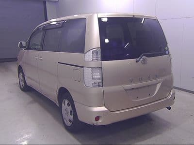TOYOTA Voxy, 2005 год., лот 19034 - фото 4