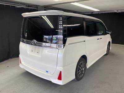 TOYOTA Voxy, 2016 год., лот 1040 - фото 6