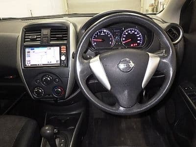 NISSAN Latio, 2014 год., лот 4054 - фото 3