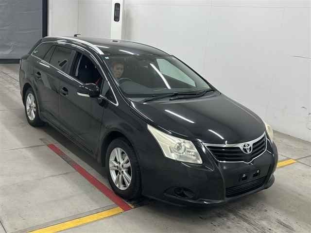 TOYOTA Avensis Wagon, 2012 год., лот 90128