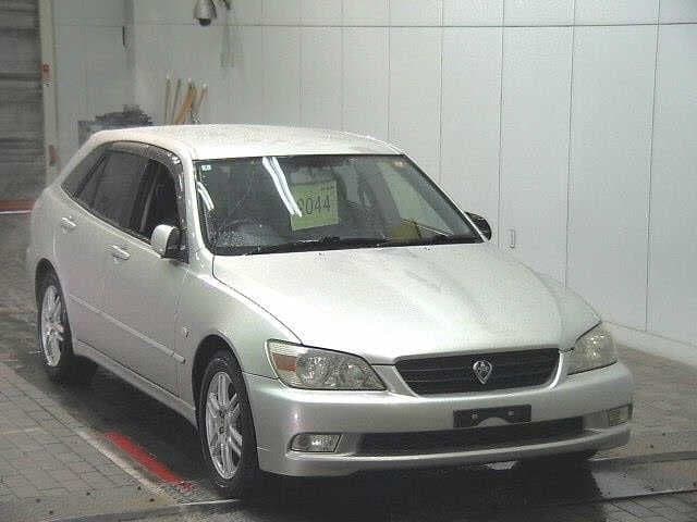 TOYOTA Altezza Wagon, 2002 год., лот 2044