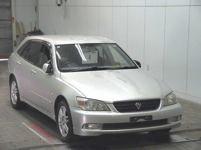 TOYOTA Altezza Wagon, 2002 год., лот 4