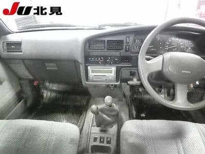 TOYOTA Hilux VAN, 1991 год., лот 6008 - фото 3