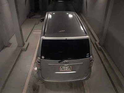 TOYOTA Voxy, 2013 год., лот 118 - фото 7