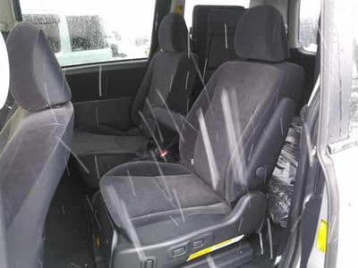 TOYOTA Voxy, 2013 год., лот 118 - фото 9
