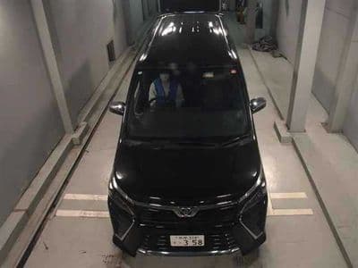 TOYOTA Voxy, 2020 год., лот 8032 - фото 6