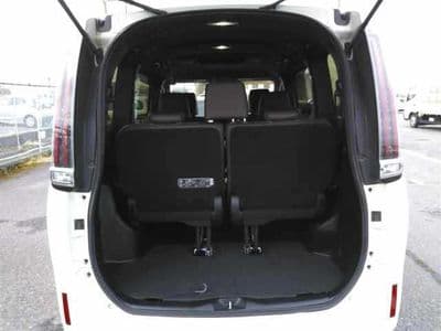 TOYOTA Esquire, 2018 год., лот 35 - фото 10