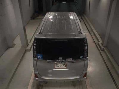 TOYOTA Voxy, 2015 год., лот 65 - фото 7