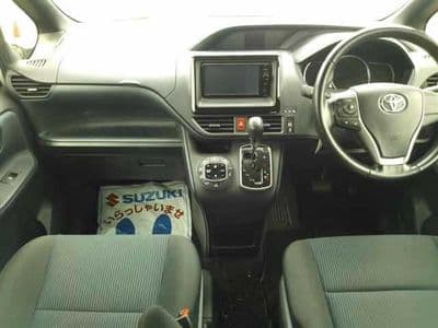 TOYOTA Voxy, 2015 год., лот 65 - фото 8